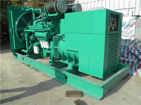 贵阳发电车出租-柴油发电机组在使用的过程中应该做好哪些防护工作