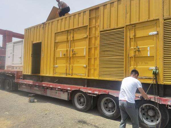 贵阳发电机出租100KW发电机需要什么规格的电缆线？