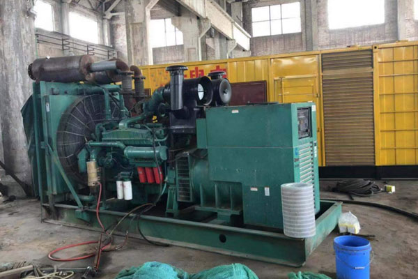 贵阳发电机组的空气滤清器应该如何保养？