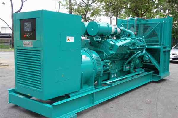 贵阳柴油发电机组电压不稳定怎样维修？
