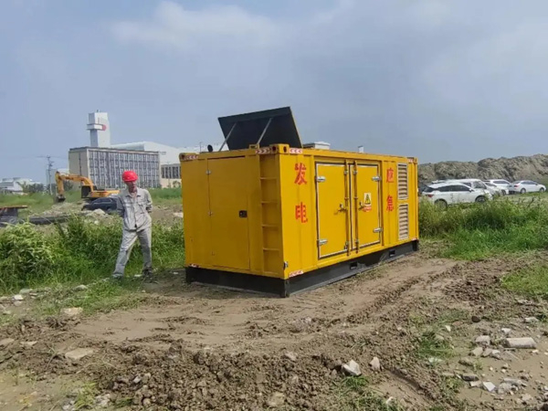 贵阳200KW柴油发电机机组每小时的油耗量受哪些因素影响？